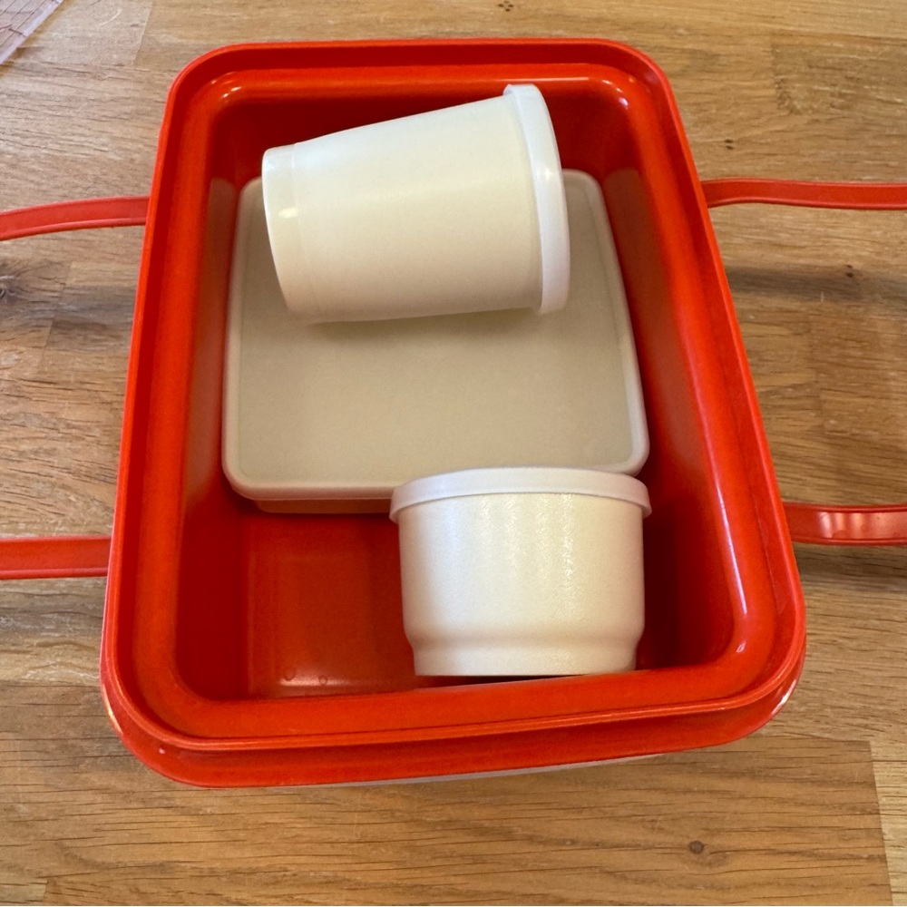 Vintage Tupperware Pack-N-Carry Lunch Box Complete Set - Orange 1970s - Picture 6 of 7